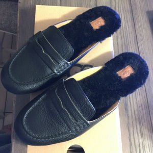 Ugg Shaine Black Leather Mules